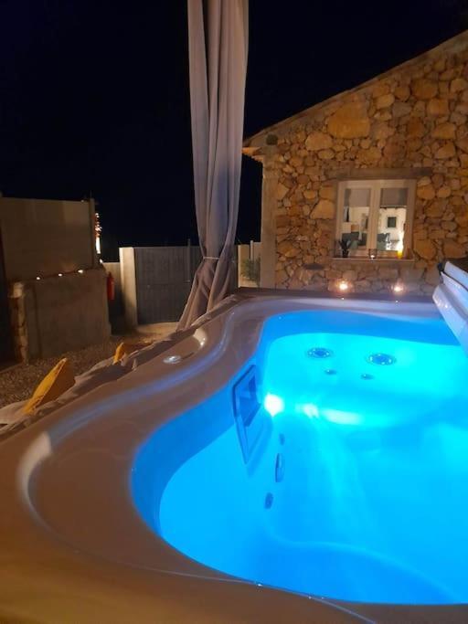L'Antre Deux Pierres, Romantisme, Jacuzzi Exterieur, Plateau Dinatoire Bouyon Eksteriør billede