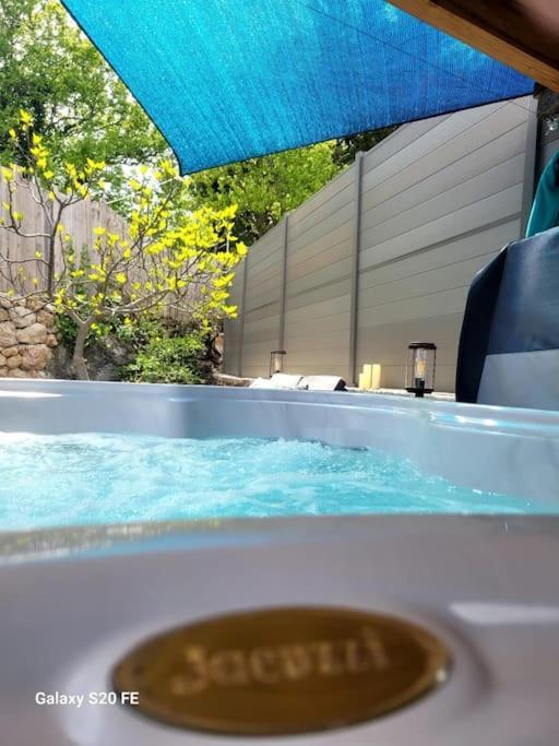 L'Antre Deux Pierres, Romantisme, Jacuzzi Exterieur, Plateau Dinatoire Bouyon Eksteriør billede